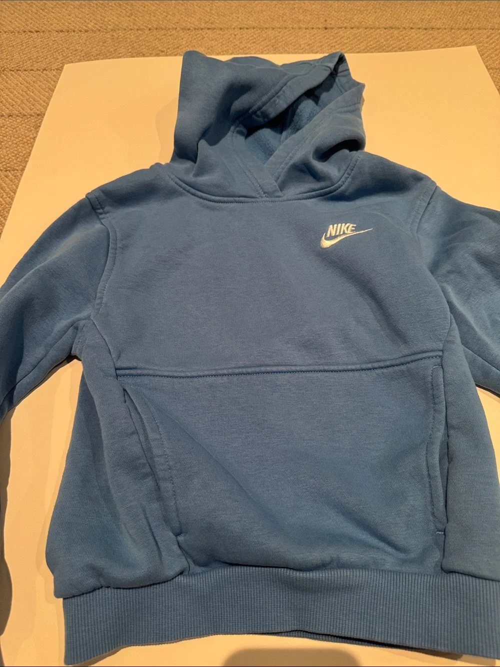 Boys Nike light blue Hoodie EUC size Small